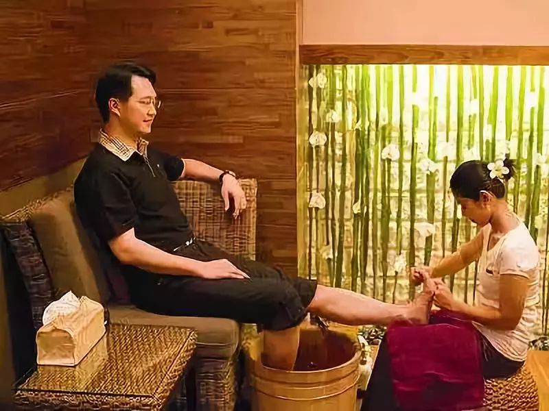 足疗：一场放松身心的深度旅程